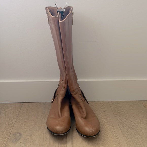 Clarks riding boots with gold detail. - Picture 1 of 6
